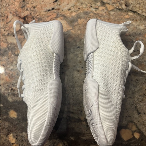 Cheer Shoes - Picture 2 of 8